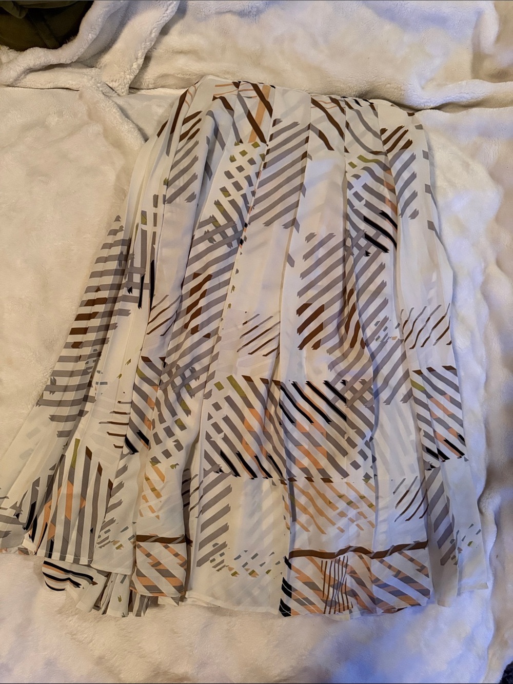 Pleated Geometric Print Midi Wrap Skirt